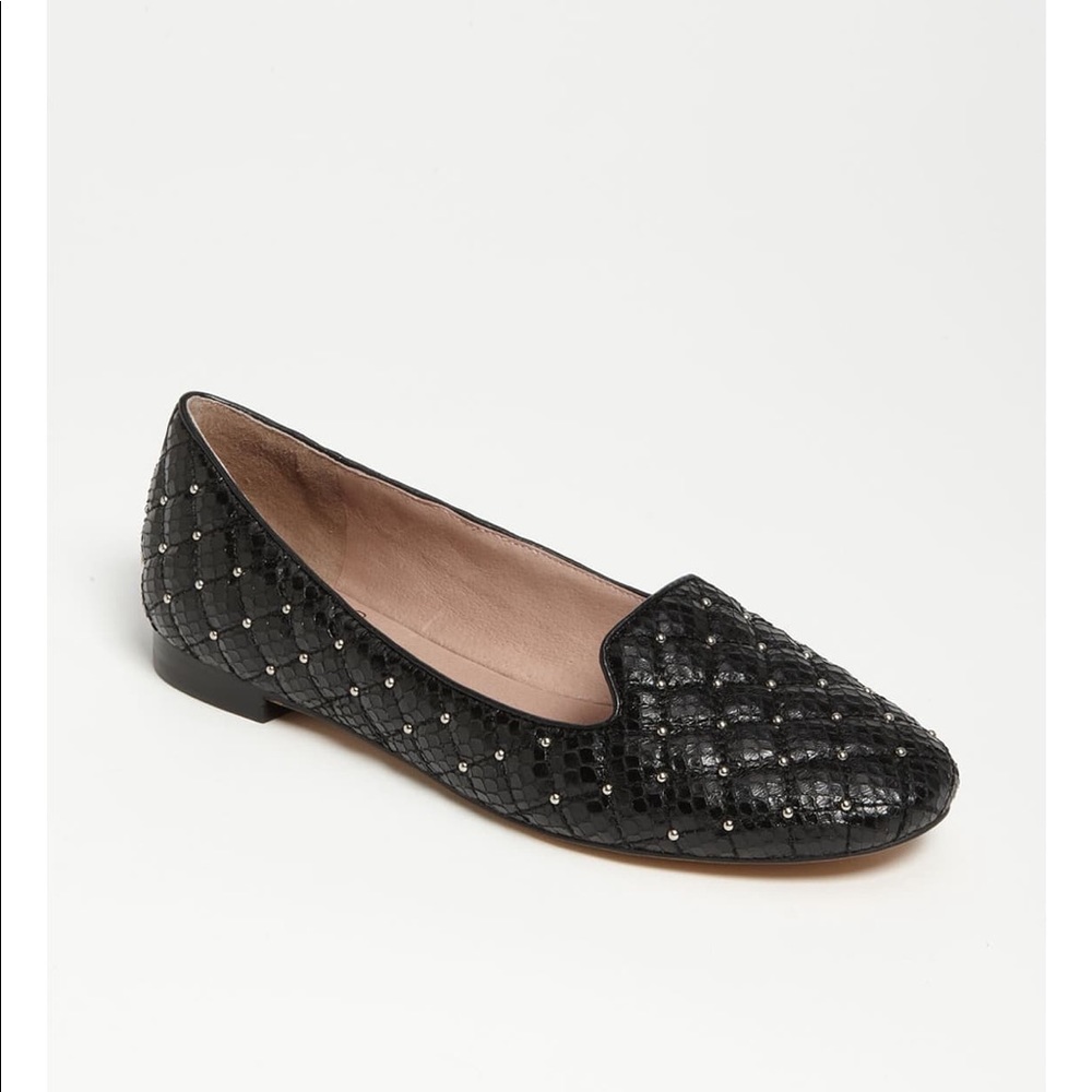 💄 Vince Camuto Studded Quilted Leather Flats 💄
